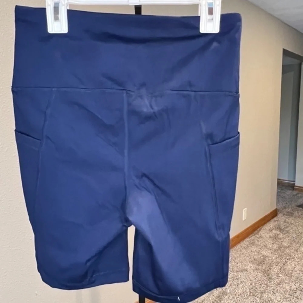 NWOT MEMBERS MARK HIGH RISE BIKE SHORT SIZE MEDIUM IN BLUE - Picture 6 of 6